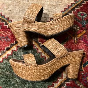 Stuart Weitzman Raffia Platform Sandal Heel 7.5